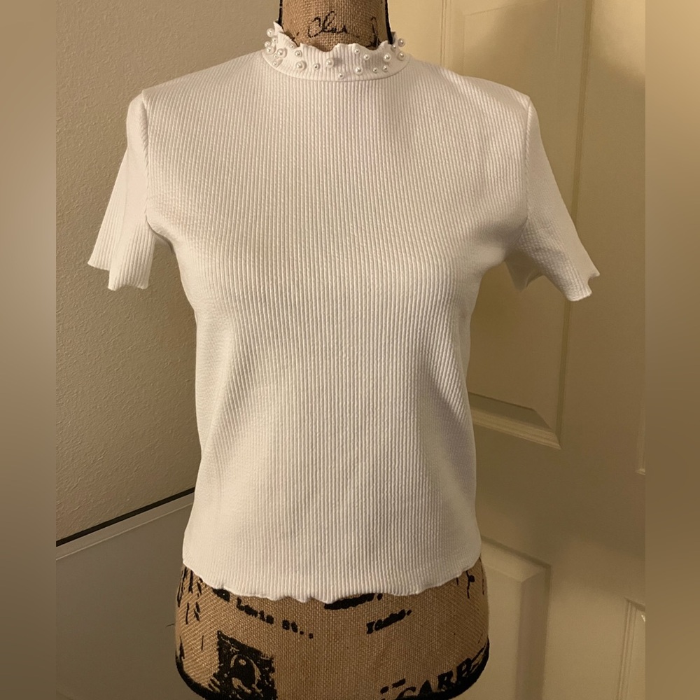Bershka White Ribbed Short Sleeve top faux pearls mock neck turtleneck L 8 10